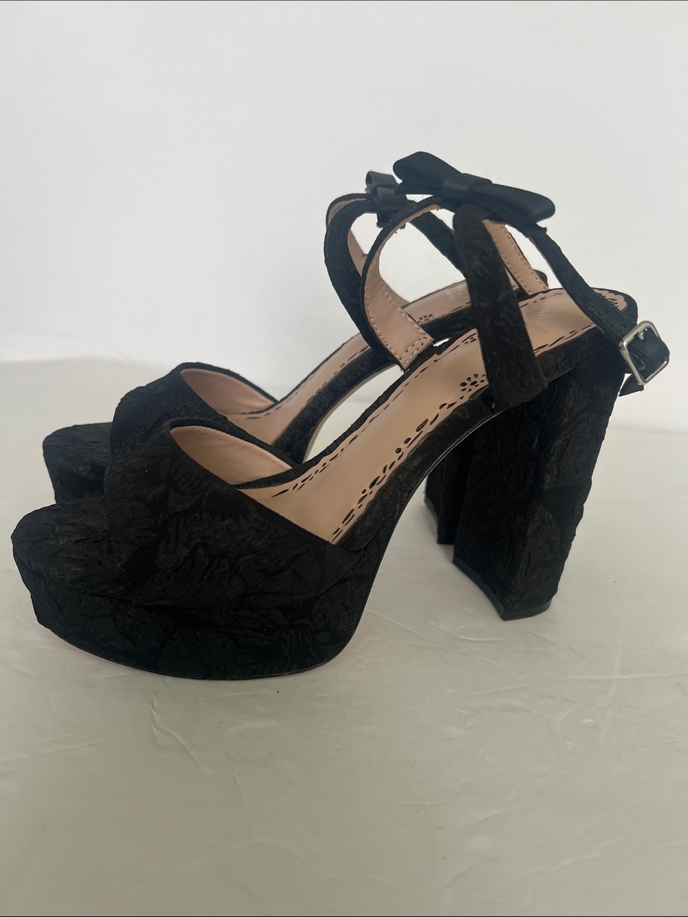 Muse x Marchesa Black Bow Platform Heels 7.5 🟥